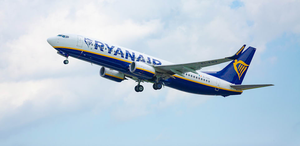     / : Piote Mitelski, ryanair