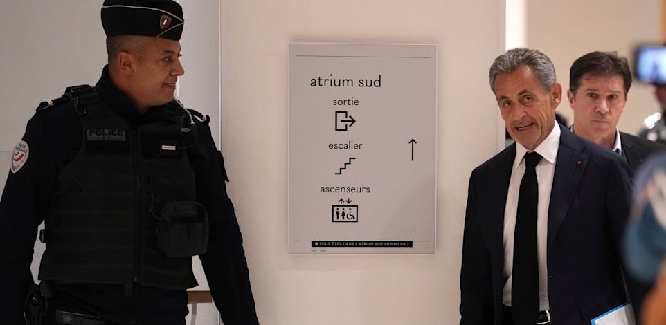       / : ap, Aurelien Morissard